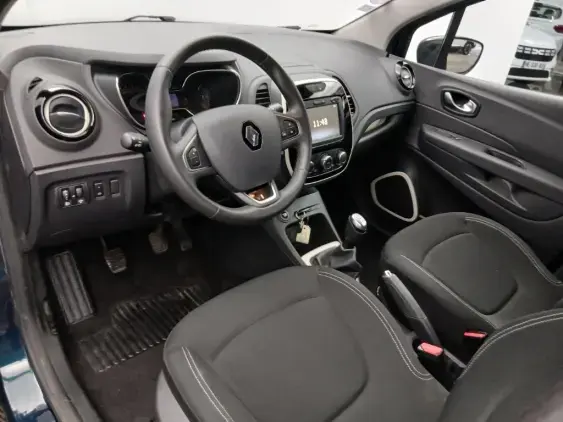 RENAULT CAPTUR - voiture d'occasion - Photo 18