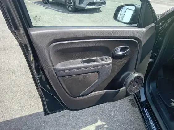 RENAULT TWINGO ELECTRIQUE III - voiture d'occasion - Photo 19