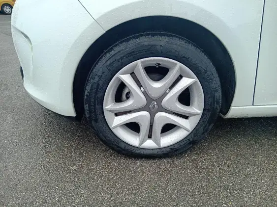 RENAULT ZOE - voiture d'occasion - Photo 23