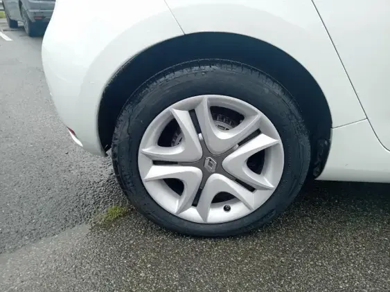 RENAULT ZOE - voiture d'occasion - Photo 25