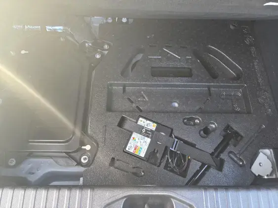 RENAULT CLIO V - voiture d'occasion - Photo 17