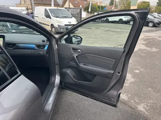 RENAULT CAPTUR II - voiture d'occasion - Photo 20