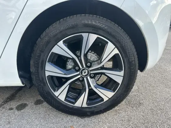 RENAULT CLIO V - voiture d'occasion - Photo 24