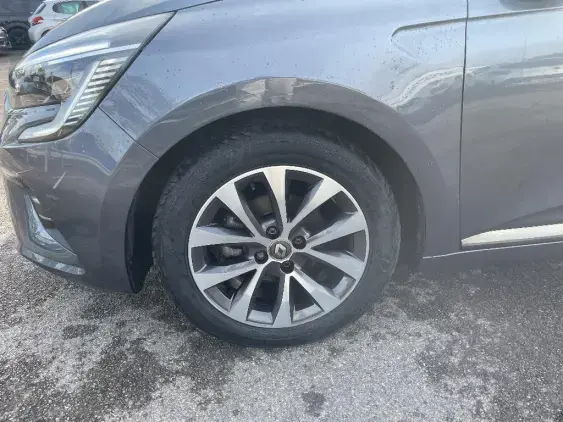 RENAULT CLIO V - voiture d'occasion - Photo 23