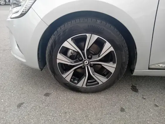 RENAULT CLIO V - voiture d'occasion - Photo 23