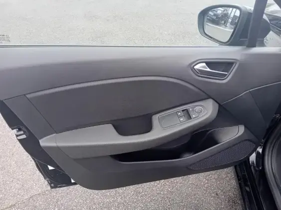 RENAULT CLIO V - voiture d'occasion - Photo 19