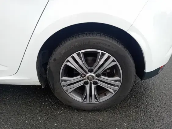 RENAULT MEGANE IV - voiture d'occasion - Photo 24