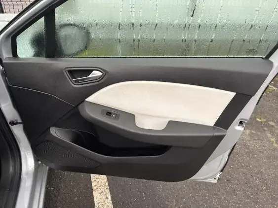 RENAULT CLIO V - voiture d'occasion - Photo 20