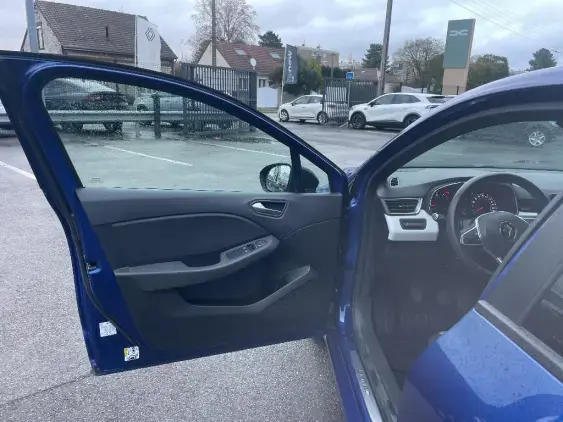 RENAULT CLIO V - voiture d'occasion - Photo 19