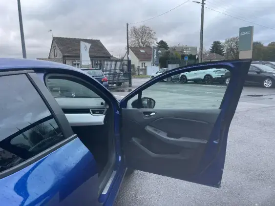 RENAULT CLIO V - voiture d'occasion - Photo 20