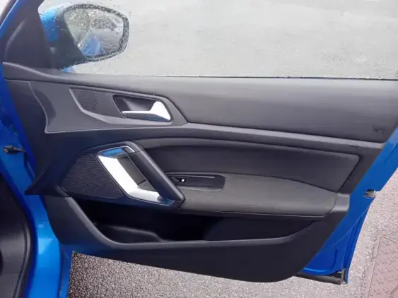 PEUGEOT 308 II - voiture d'occasion - Photo 20