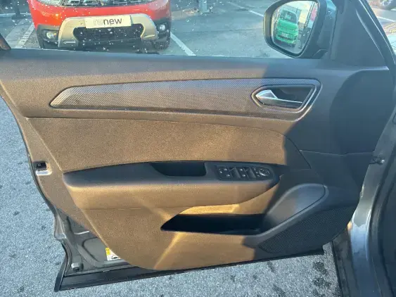 RENAULT ARKANA - voiture d'occasion - Photo 19