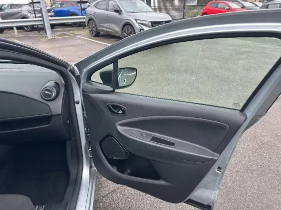 RENAULT ZOE - voiture d'occasion - Photo 20