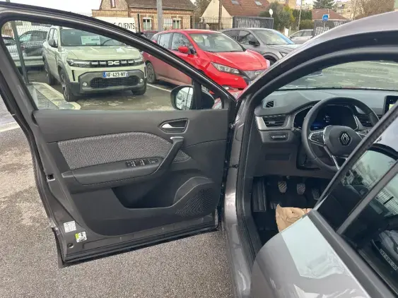 RENAULT CAPTUR II - voiture d'occasion - Photo 19