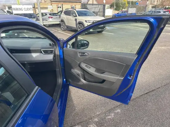 RENAULT CLIO V - voiture d'occasion - Photo 20