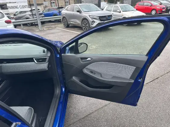 RENAULT CLIO V - voiture d'occasion - Photo 20