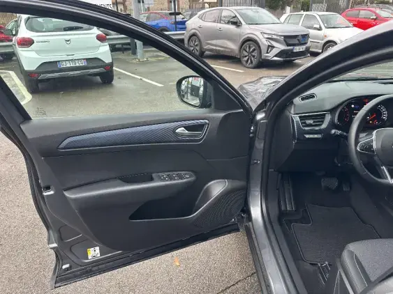 RENAULT ARKANA - voiture d'occasion - Photo 19