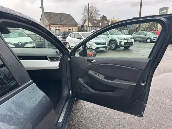 RENAULT CLIO V - voiture d'occasion - Photo 20