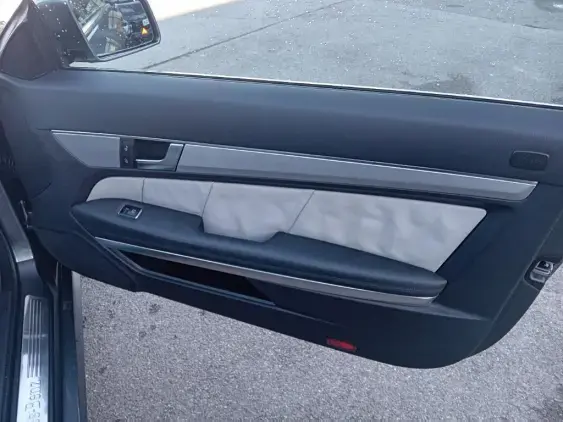 MERCEDES CLASSE E II - voiture d'occasion - Photo 20