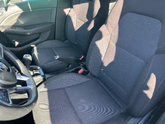 RENAULT CLIO V - voiture d'occasion - Photo 18