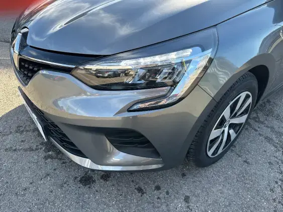 RENAULT CLIO V - voiture d'occasion - Photo 22