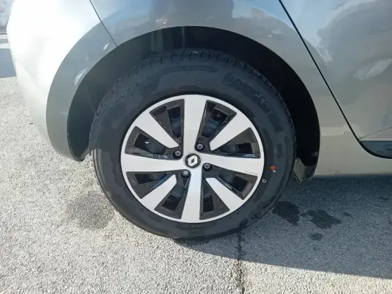 RENAULT CLIO V - voiture d'occasion - Photo 25