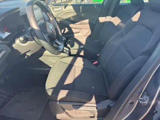 RENAULT CLIO V - voiture d'occasion - Photo 18