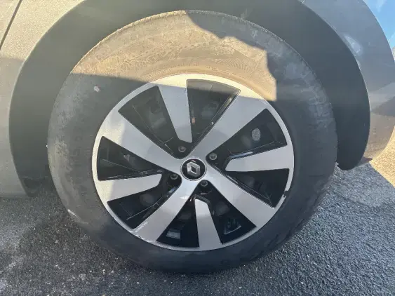 RENAULT CLIO V - voiture d'occasion - Photo 24