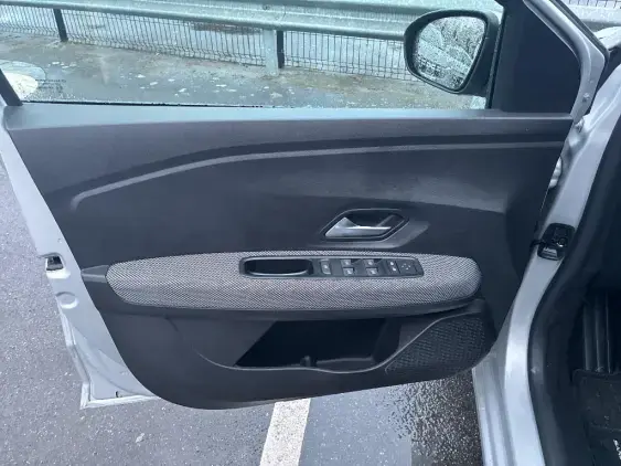 DACIA SANDERO III - voiture d'occasion - Photo 19