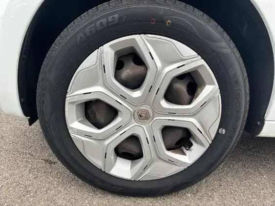 RENAULT TWINGO III - voiture d'occasion - Photo 23