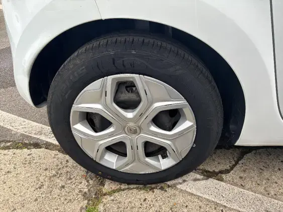 RENAULT TWINGO III - voiture d'occasion - Photo 25