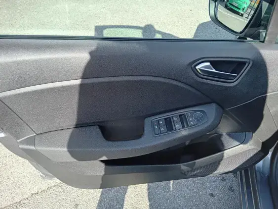 RENAULT CLIO V - voiture d'occasion - Photo 19