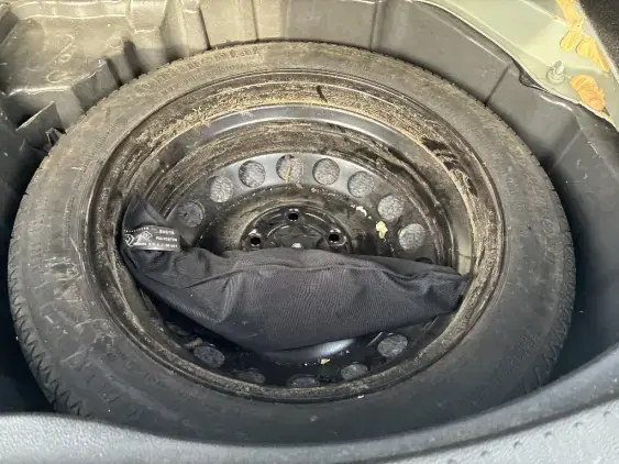 RENAULT SCENIC IV - voiture d'occasion - Photo 16