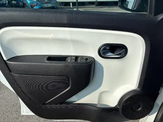RENAULT TWINGO ELECTRIQUE III - voiture d'occasion - Photo 20
