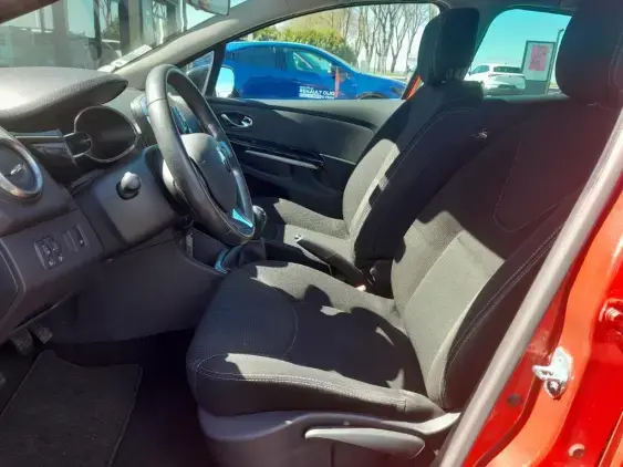 RENAULT CLIO IV - voiture d'occasion - Photo 18