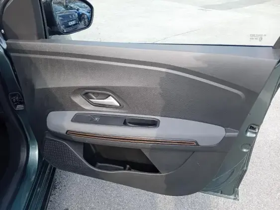 DACIA SANDERO III - voiture d'occasion - Photo 20