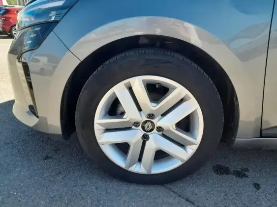 RENAULT CLIO V - voiture d'occasion - Photo 23