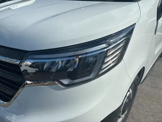 RENAULT TRAFIC FG III - voiture d'occasion - Photo 21