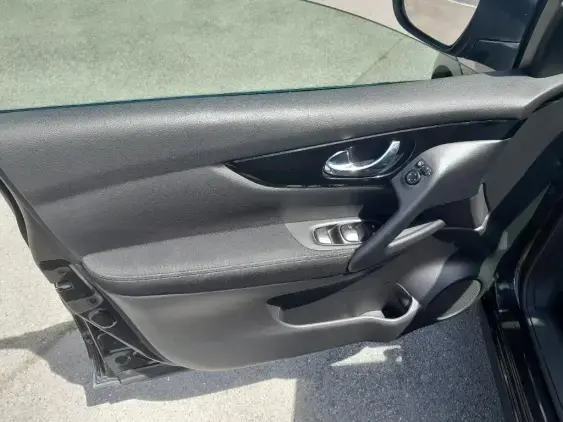 NISSAN QASHQAI II - voiture d'occasion - Photo 19