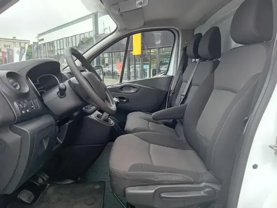 RENAULT TRAFIC FG III - voiture d'occasion - Photo 18
