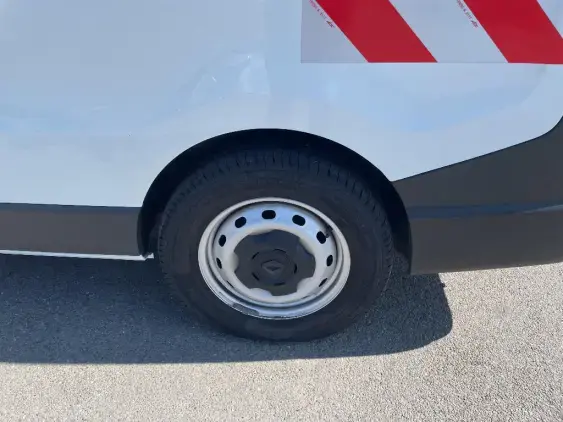 RENAULT TRAFIC FG III - voiture d'occasion - Photo 24