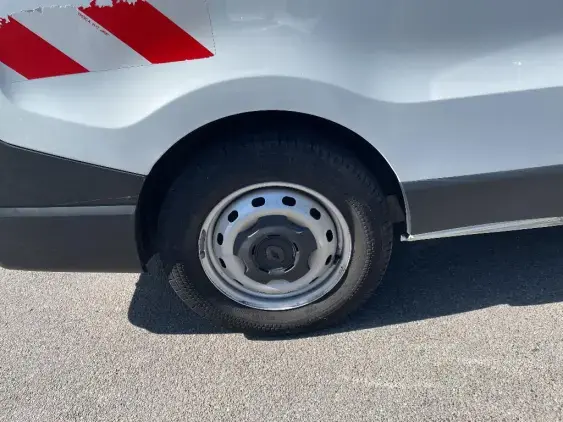 RENAULT TRAFIC FG III - voiture d'occasion - Photo 25