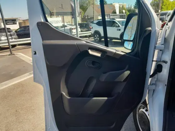 RENAULT MASTER III - voiture d'occasion - Photo 19