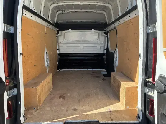 RENAULT TRAFIC FG III - voiture d'occasion - Photo 15