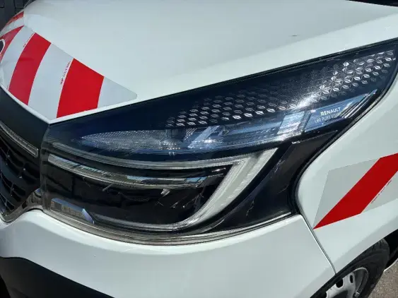 RENAULT TRAFIC FG III - voiture d'occasion - Photo 21