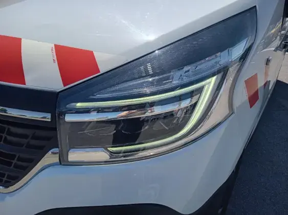 RENAULT TRAFIC FG III - voiture d'occasion - Photo 22