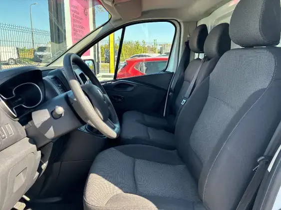 RENAULT TRAFIC FG III - voiture d'occasion - Photo 18