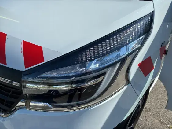 RENAULT TRAFIC FG III - voiture d'occasion - Photo 21