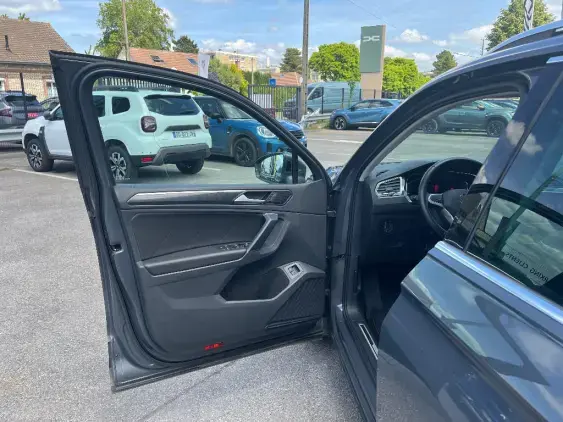 VOLKSWAGEN TIGUAN II - voiture d'occasion - Photo 19