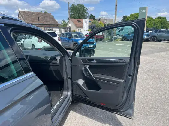 VOLKSWAGEN TIGUAN II - voiture d'occasion - Photo 20